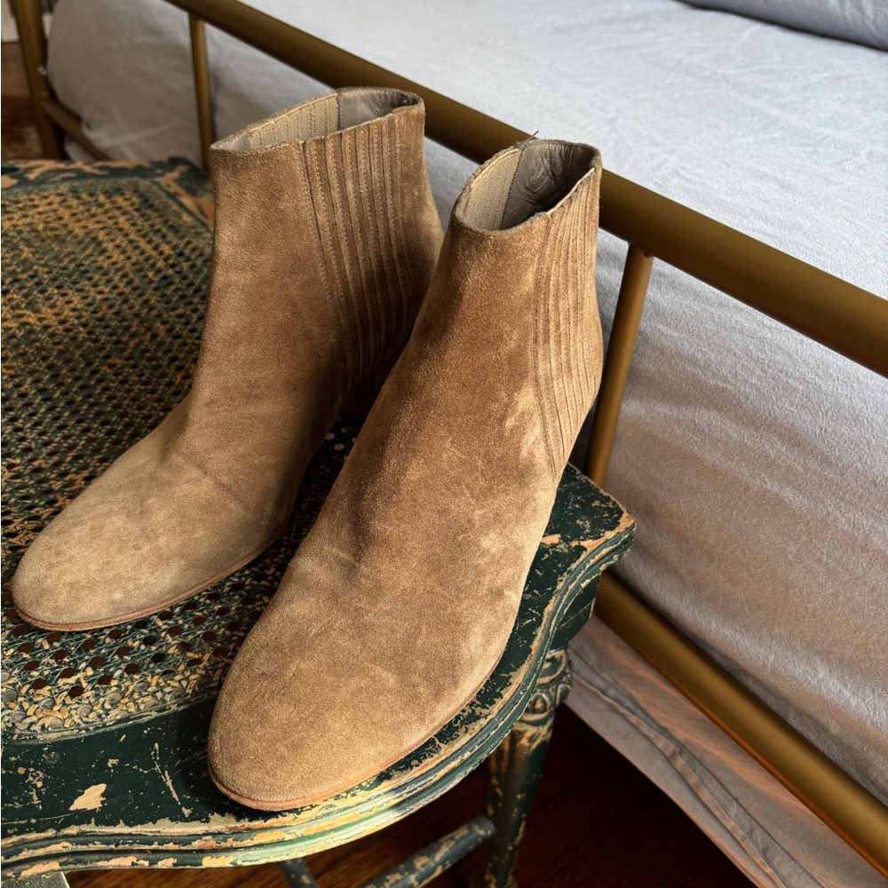 Vince Suede ankle boots